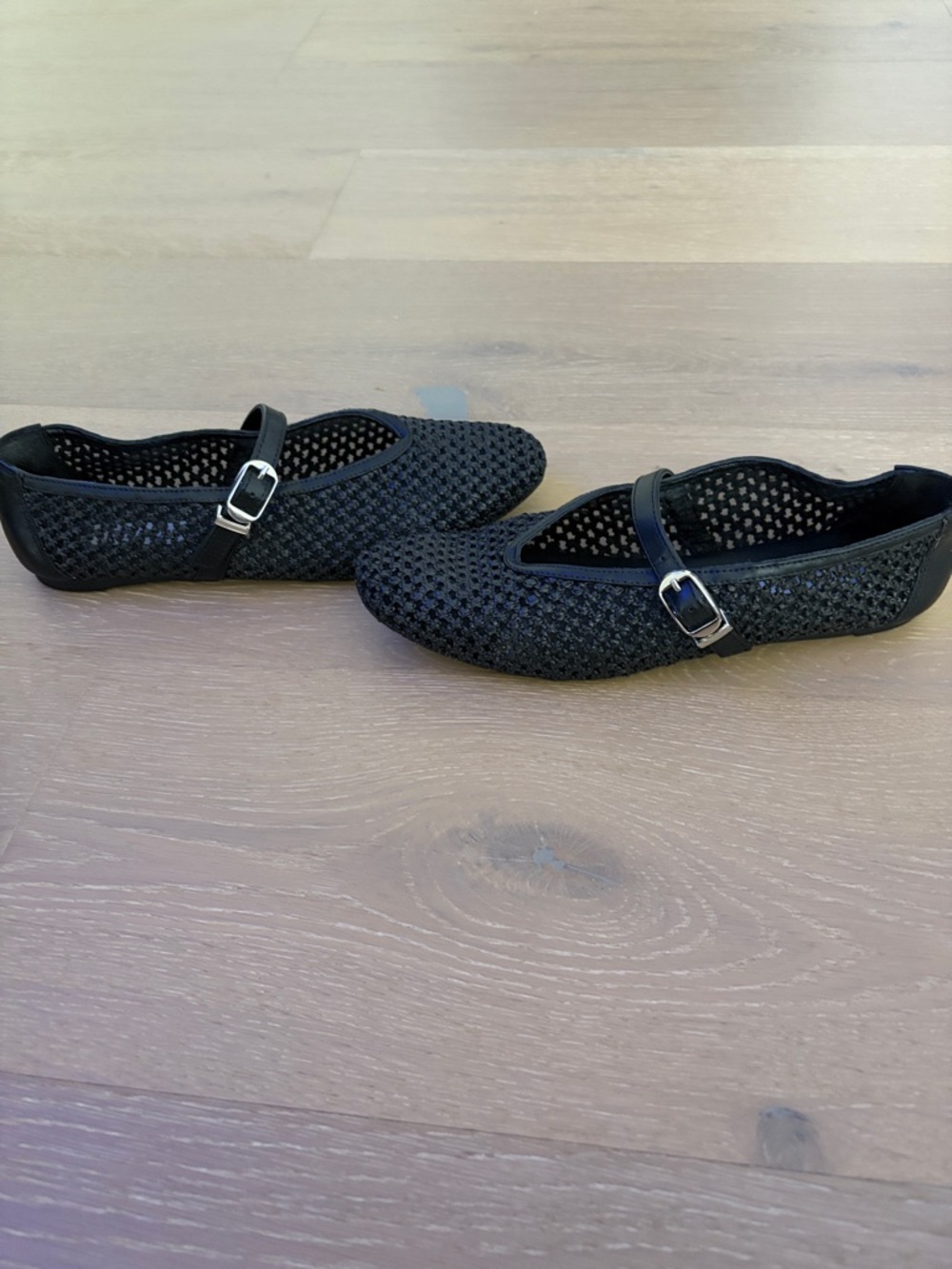 Steve Madden Woven Black Mary Jane Flats with Buckle - Picture 3 of 4